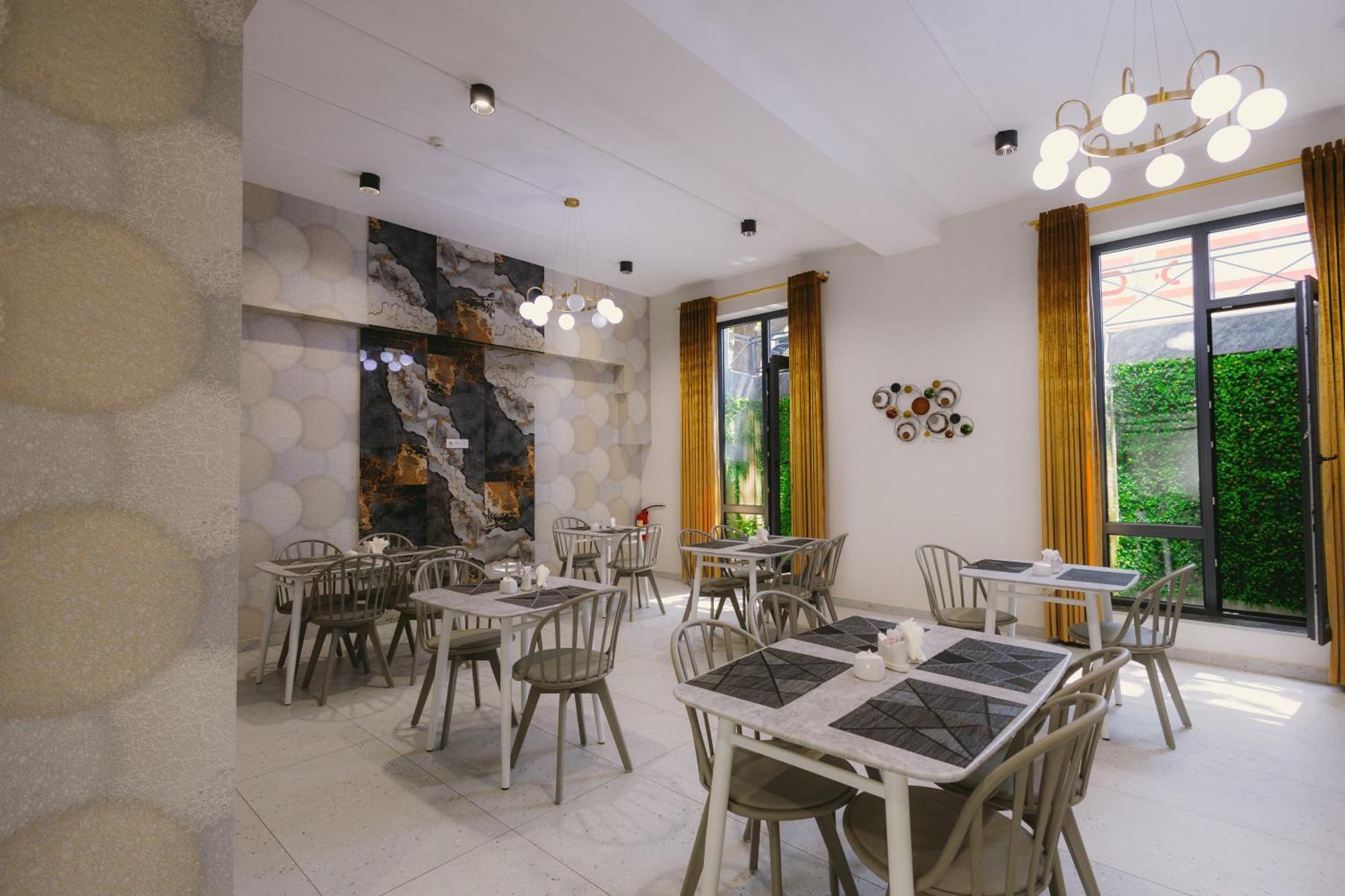 Beshchinor Hotel Tasjkent Buitenkant foto