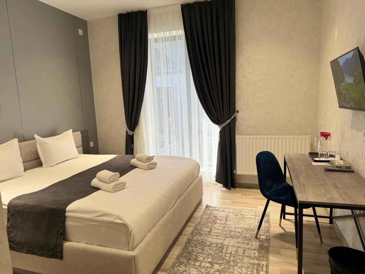 Beshchinor Hotel Tasjkent Buitenkant foto