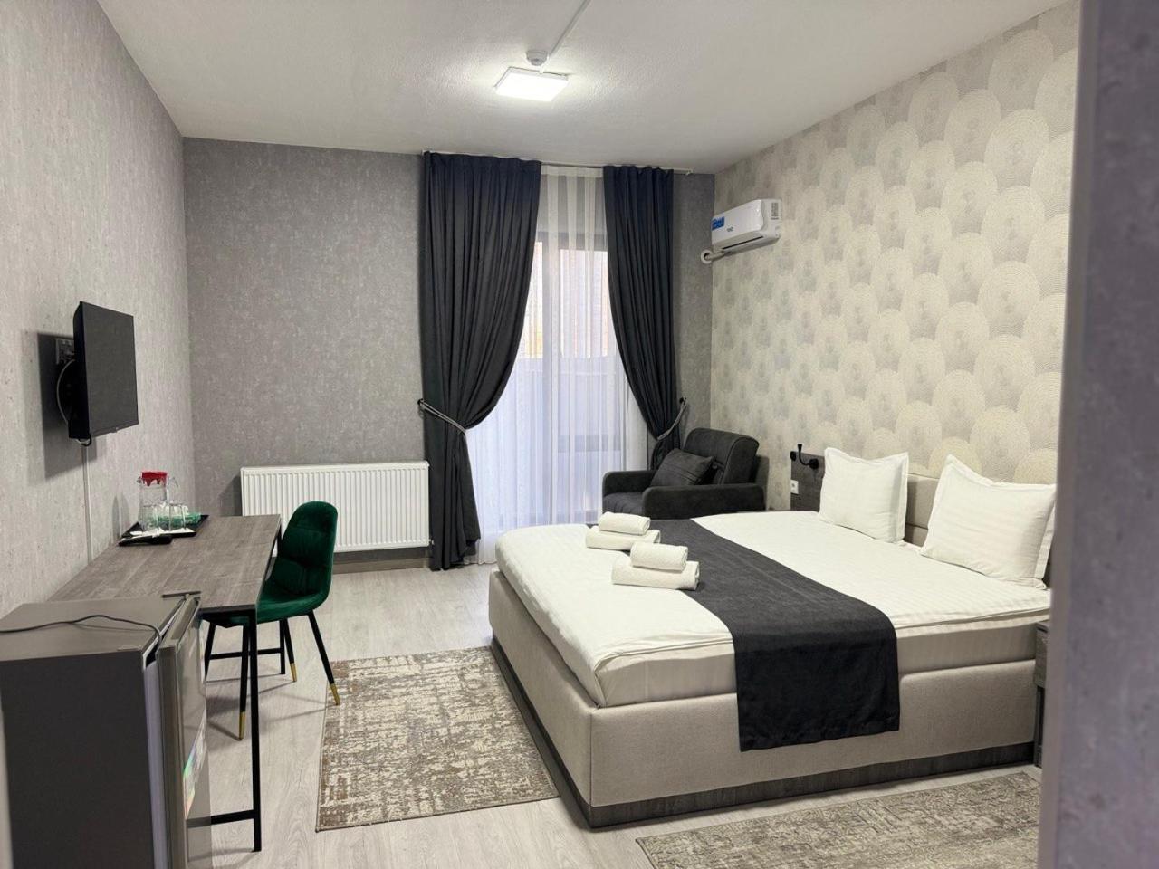 Beshchinor Hotel Tasjkent Buitenkant foto