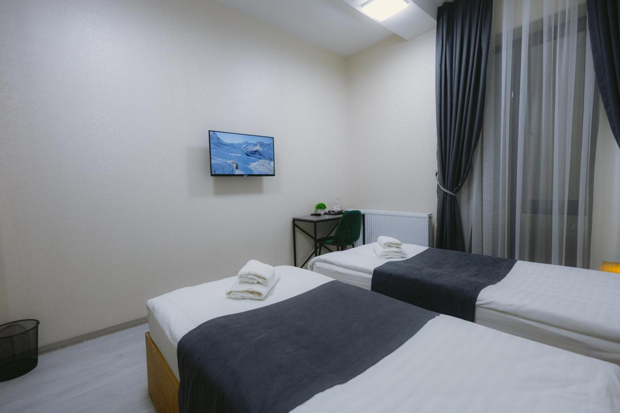 Beshchinor Hotel Tasjkent Buitenkant foto