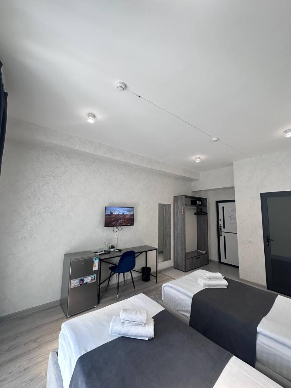 Beshchinor Hotel Tasjkent Buitenkant foto