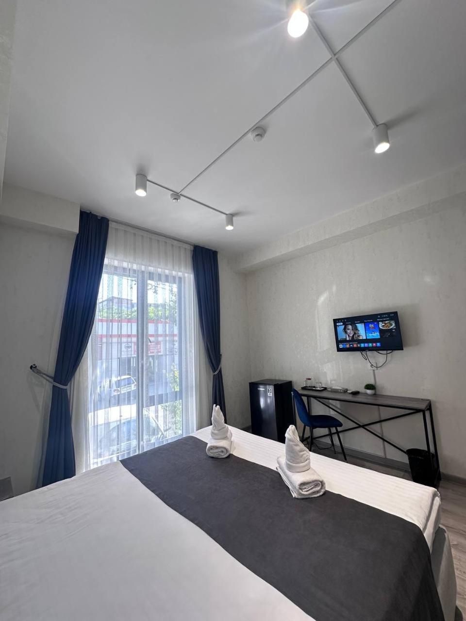 Beshchinor Hotel Tasjkent Buitenkant foto